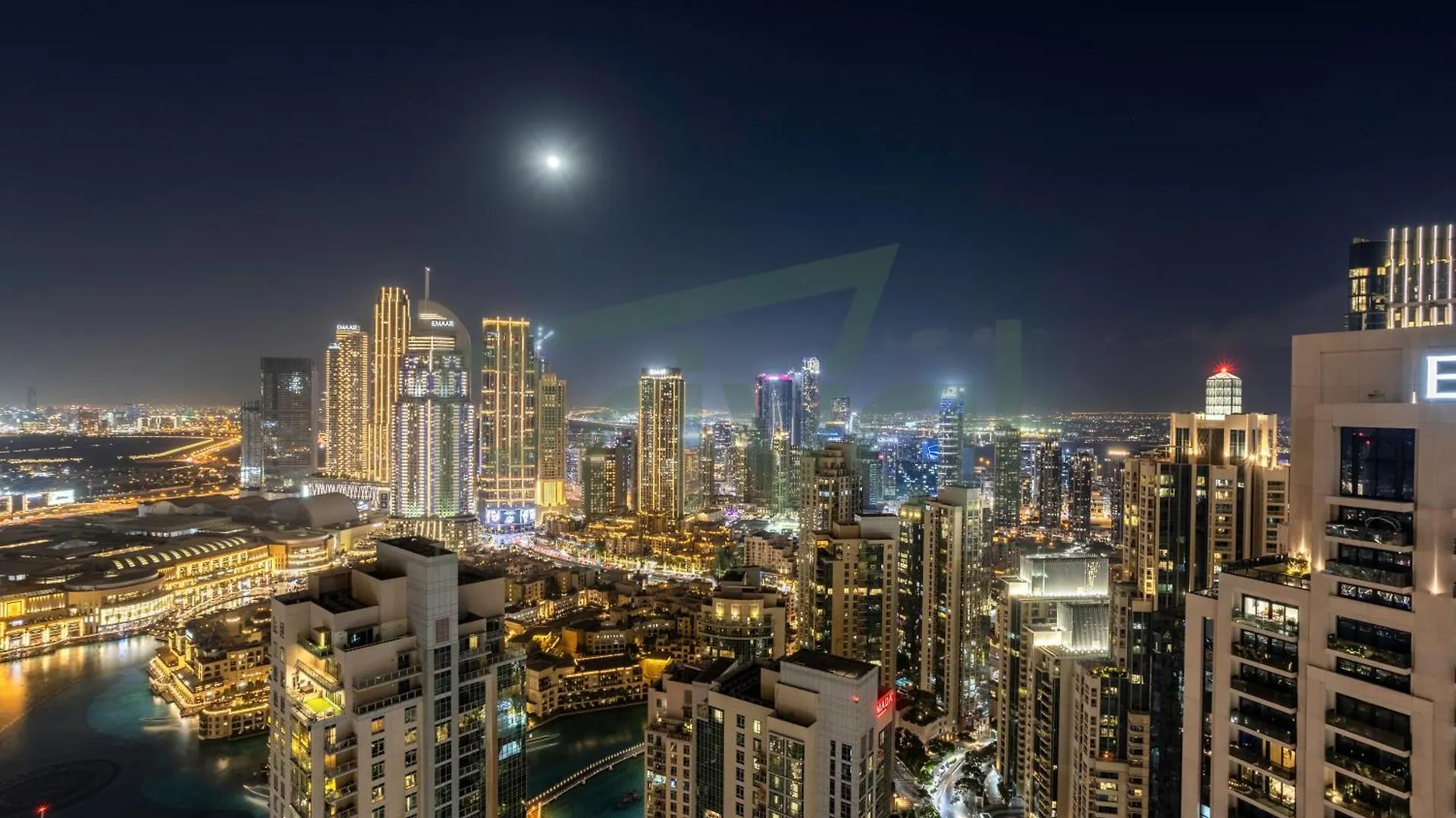 Stunning 2Br Burj Khalifa & Fountain View High Flr Apartment Dubai