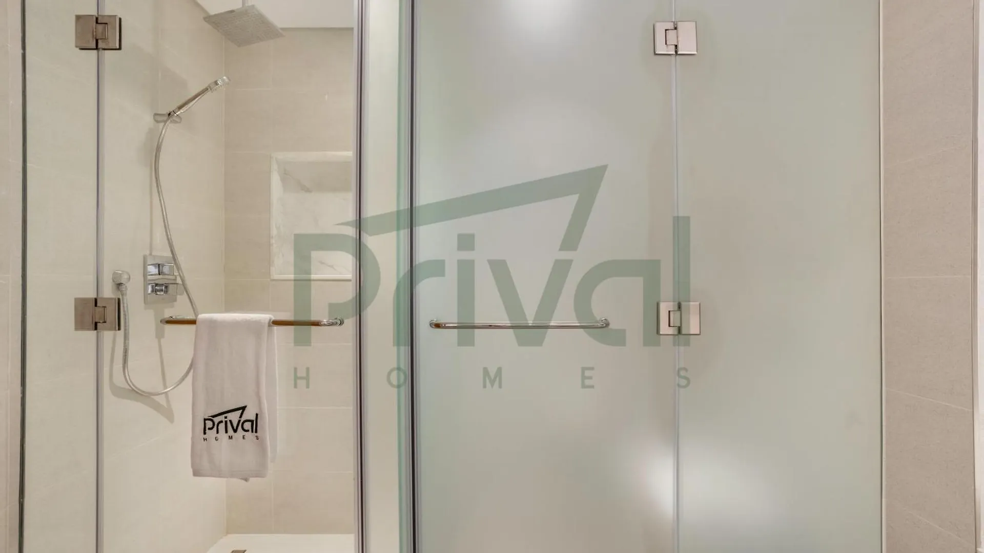 Stunning 2Br Burj Khalifa & Fountain View High Flr Apartment Dubai